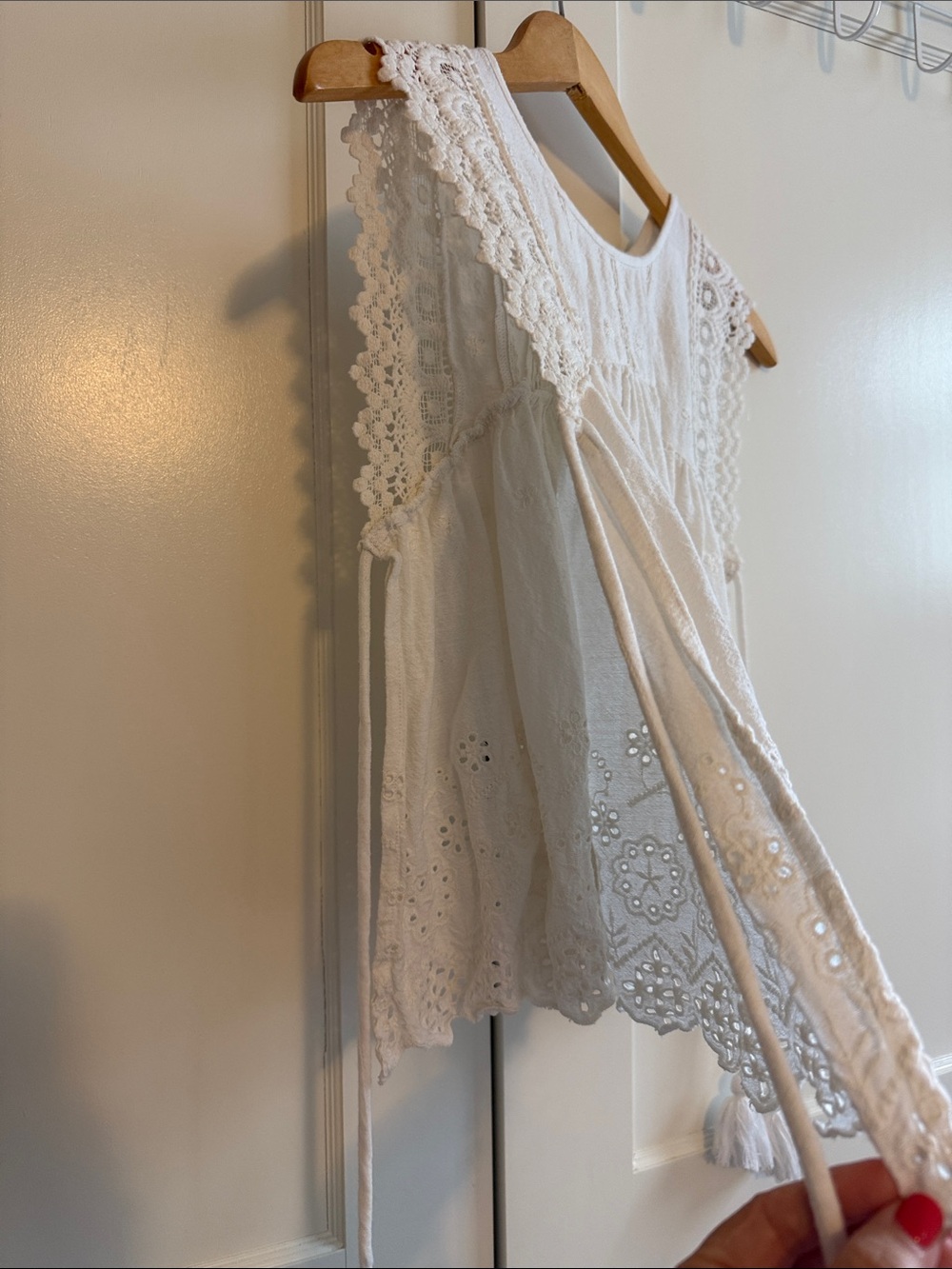 Free People Boho Eyelet Swing Tank | Crochet Lace | White | XS - Picture 4 of 6